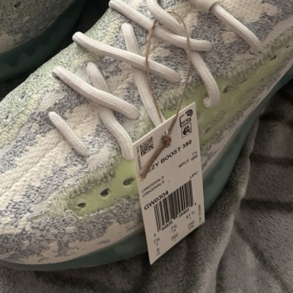 Adidas Yeezy Boost 380 - Alien Blue - Picture 13 of 13